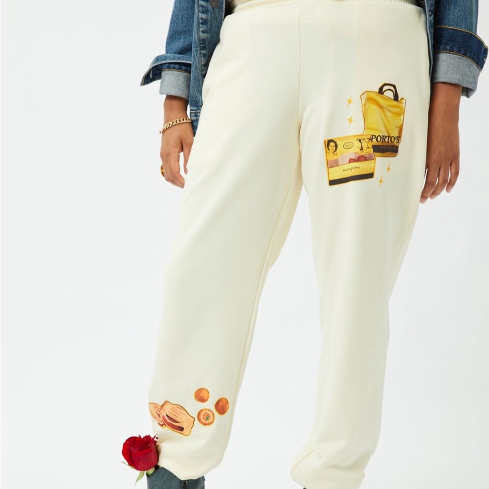 Porto's Bakery & Cafe X Guava LA UO
Exclusive Graphic Sweatpant